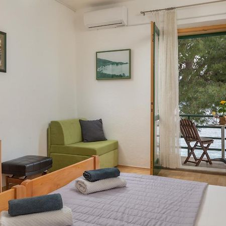 Pine And Sunshine Apartments Podgora Bagian luar foto