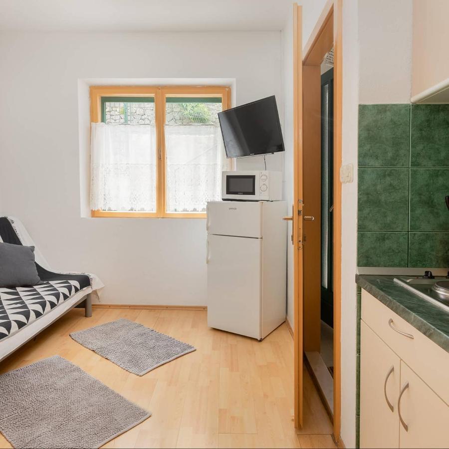 Pine And Sunshine Apartments Podgora Bagian luar foto