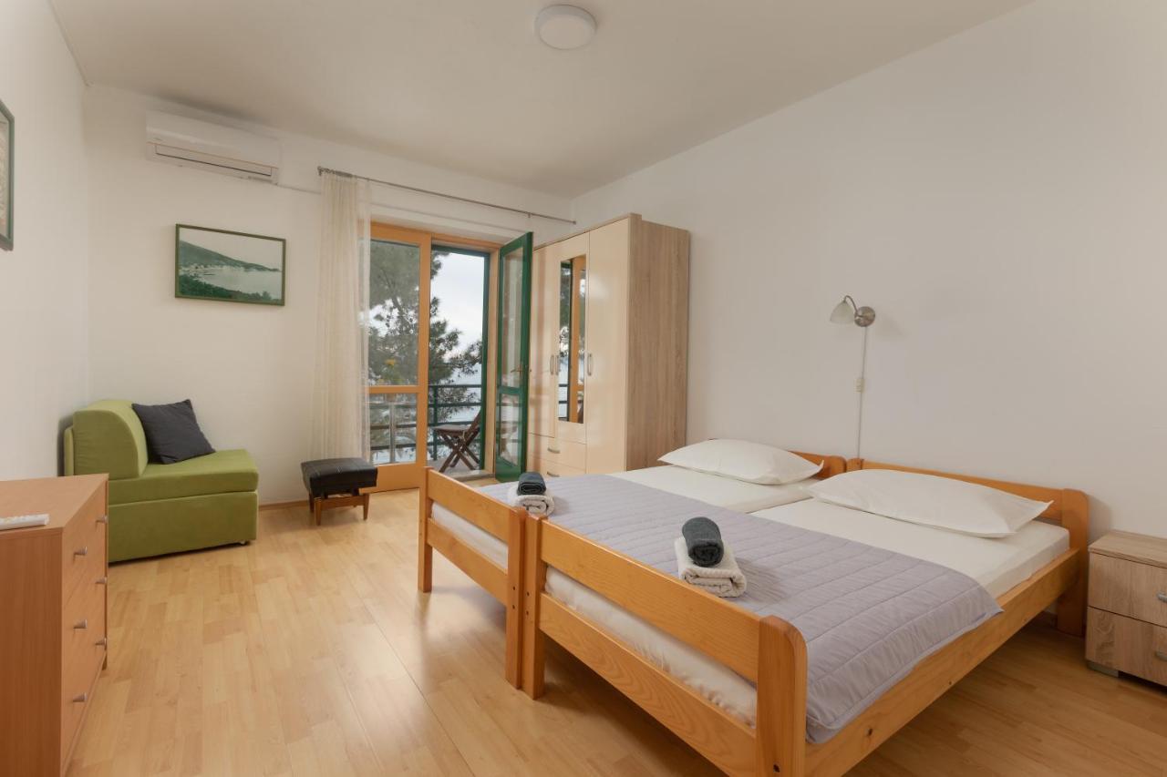 Pine And Sunshine Apartments Podgora Bagian luar foto